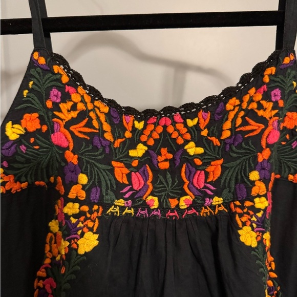 Lucky Brand Embroidered Tank Top - Picture 6 of 6